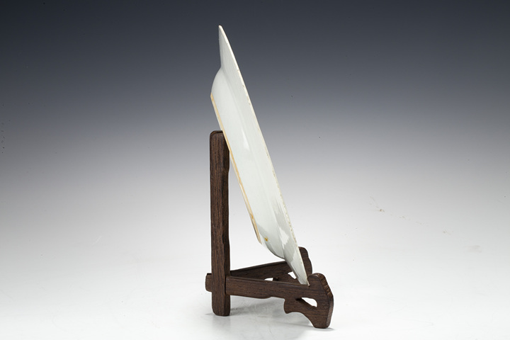 古玩陶瓷清康雍·青花粉彩花卉紋折沿盤真品鑒賞圖