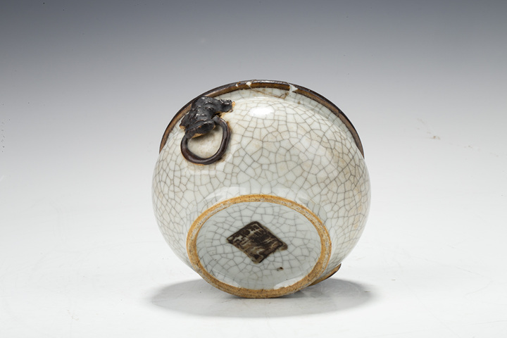 古玩陶瓷清中晚·哥釉獸耳香爐真品鑒賞圖