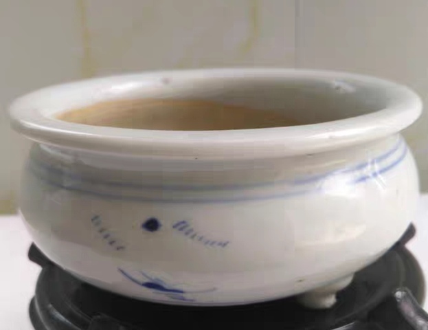 古玩陶瓷人物山水紋青花香爐真品鑒賞圖