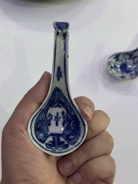 古玩陶瓷青花太極圖夔龍紋調羹勺子拍賣,當前價格868元
