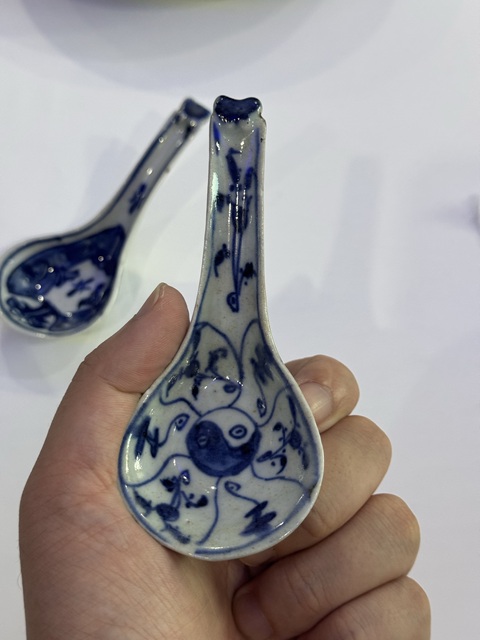 古玩陶瓷青花太極圖夔龍紋調羹勺子拍賣,當前價格868元