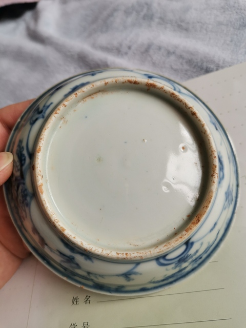 古玩陶瓷明中成弘人物青花盤真品鑒賞圖