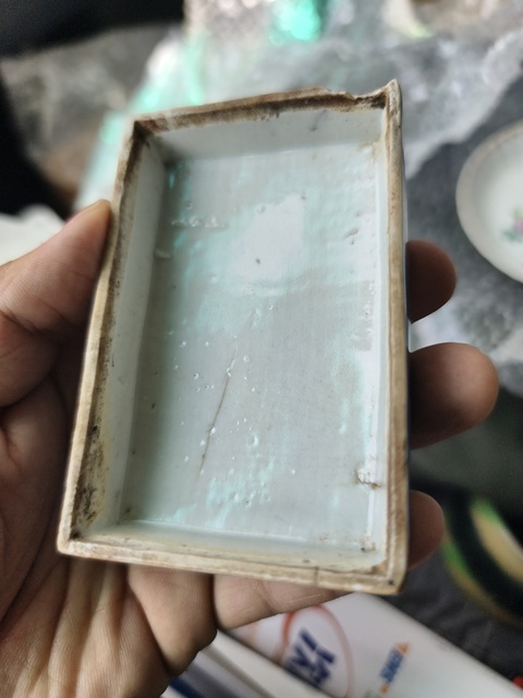 古玩陶瓷青花蓋盒真品鑒賞圖