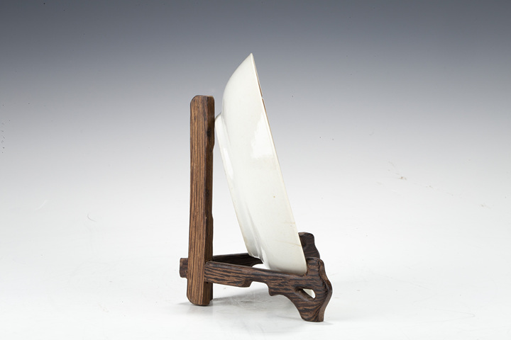 古玩陶瓷清乾隆·粉彩花卉紋小盤真品鑒賞圖