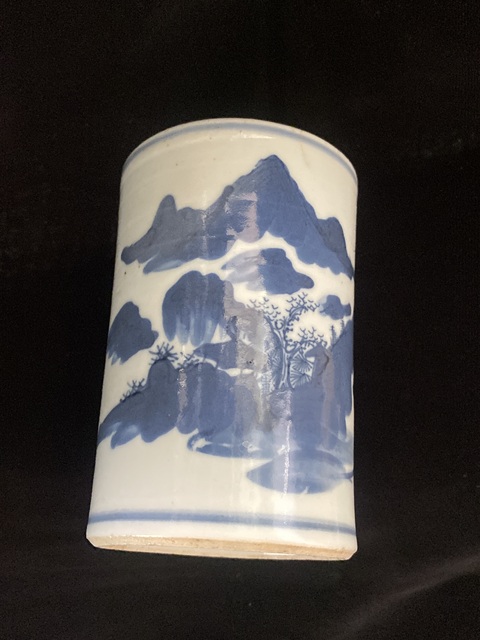 古玩陶瓷（虧出，不議價）清道咸山水紋青花筆筒拍賣，當前價格3600元