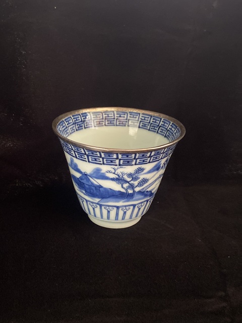 古玩陶瓷嘉慶·青花山水紋杯真品鑒賞圖