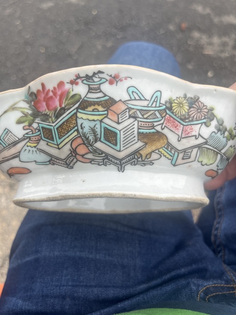 古玩陶瓷清晚期 戴煥昭繪淺絳博古紋供盤真品鑒賞圖