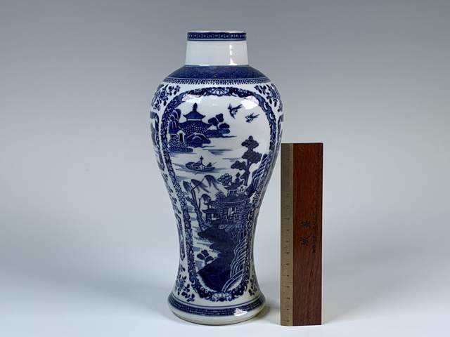 古玩陶瓷清乾隆·細路青花山水樓閣紋雞腿瓶真品鑒賞圖