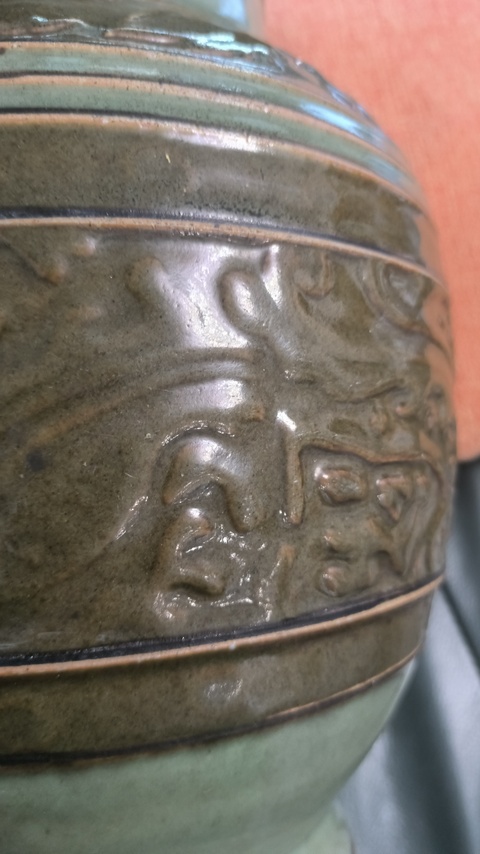 古玩陶瓷青釉弦紋試饕餮紋尊真品鑒賞圖