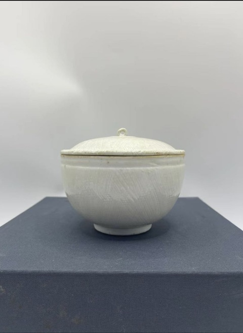 古玩陶瓷晚明德化窯蓋罐拍賣,當(dāng)前價(jià)格4800元