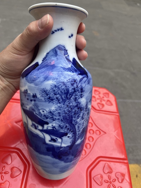 古玩陶瓷青花瓶真品鑒賞圖