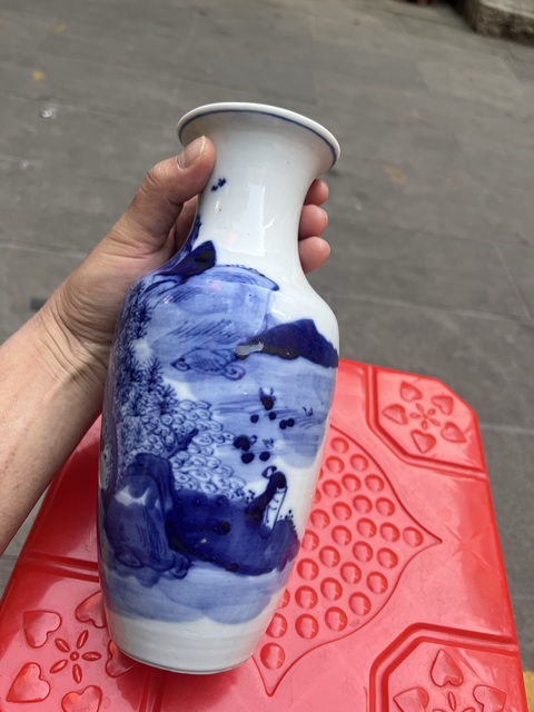 古玩陶瓷青花瓶真品鑒賞圖