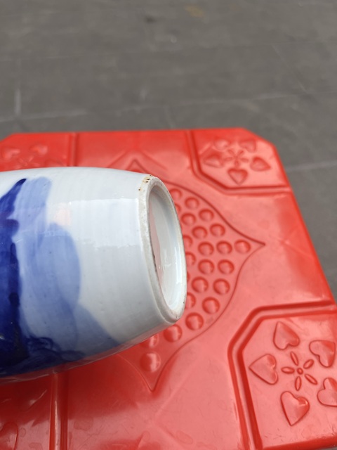 古玩陶瓷青花瓶真品鑒賞圖