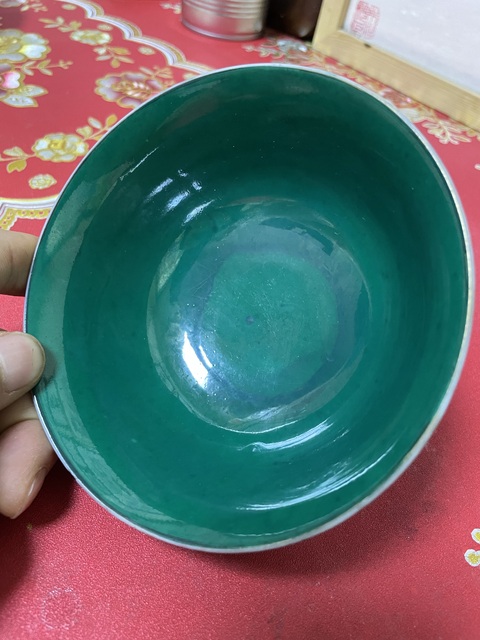 古玩陶瓷綠釉碗真品鑒賞圖