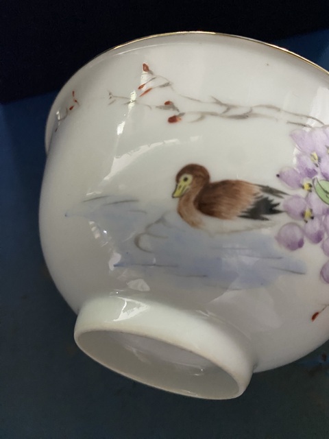 古玩陶瓷粉彩鴛鴦圖茶碗真品鑒賞圖