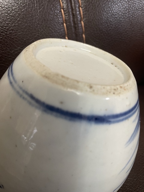 古玩陶瓷花卉紋青花罐真品鑒賞圖