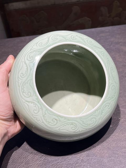 古玩陶瓷冬青釉刻花水洗真品鑒賞圖