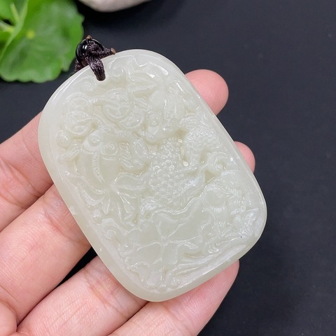 古玩玉器266和田玉牌 年年有余配證書拍賣，當前價格260元