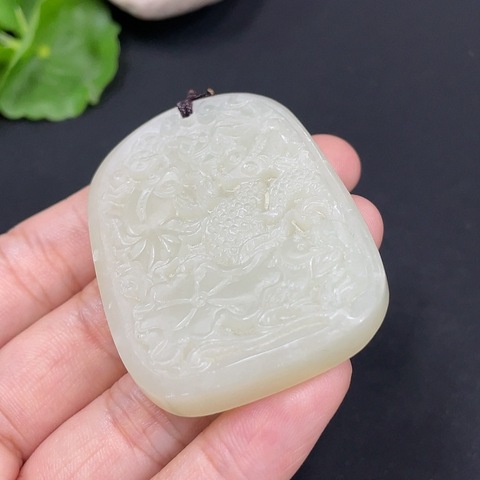 古玩玉器266和田玉牌 年年有余配證書拍賣，當前價格260元