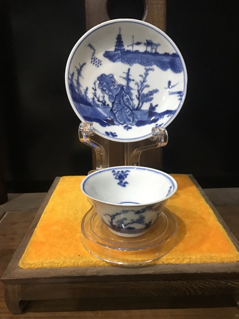 古玩陶瓷(館藏級杯碟)清·康熙·訪友圖·青花杯碟套拍賣,當(dāng)前價格1456元