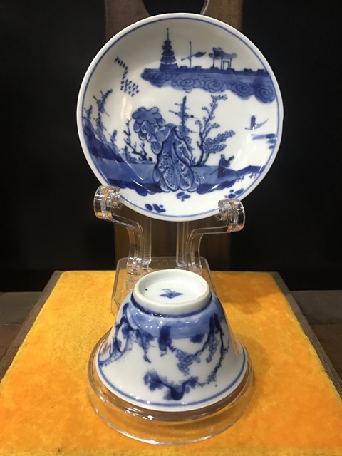 古玩陶瓷(館藏級杯碟)清·康熙·訪友圖·青花杯碟套拍賣,當(dāng)前價格1456元