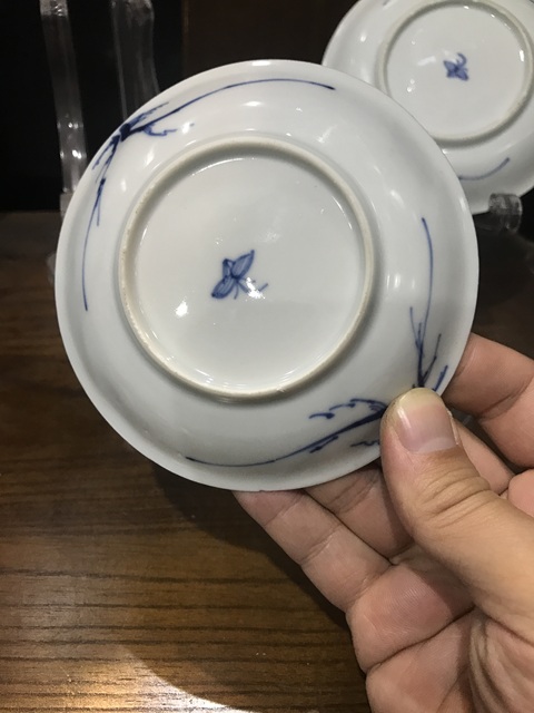 古玩陶瓷(精品賞碟)清·康熙·訪友圖·青花賞碟一對(duì)拍賣,當(dāng)前價(jià)格186元
