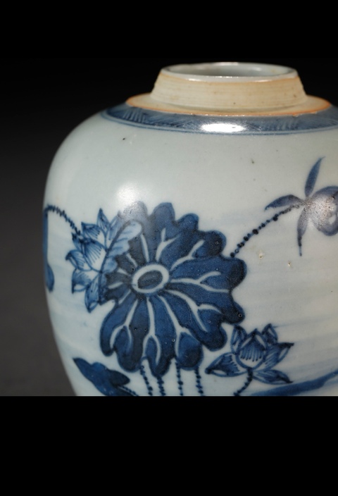古玩陶瓷青花荷花圖罐拍賣,當前價格500元