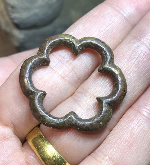 古玩銅器海棠巾環真品鑒賞圖