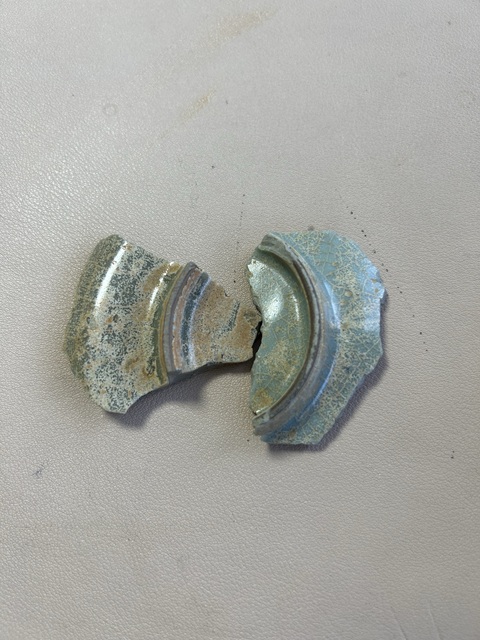 古玩陶瓷龍泉窯標本真品鑒賞圖