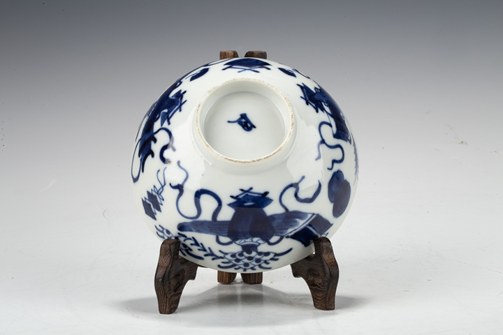 古玩陶瓷晚清·青花博古雜寶紋碗真品鑒賞圖