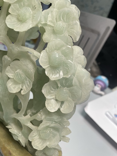 古玩陶瓷創(chuàng)匯·岫玉雕刻花鳥筆筒拍賣，當前價格680元