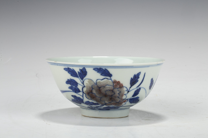 古玩陶瓷清光緒·青花釉里紅牡丹紋碗拍賣(mài),當(dāng)前價(jià)格2288元