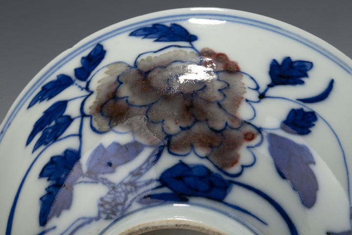 古玩陶瓷清光緒·青花釉里紅牡丹紋碗拍賣(mài),當(dāng)前價(jià)格2288元