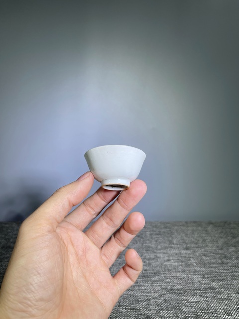 古玩陶瓷晚清白釉杯真品鑒賞圖