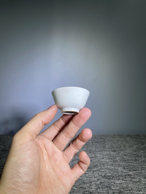 古玩陶瓷晚清白釉杯真品鑒賞圖