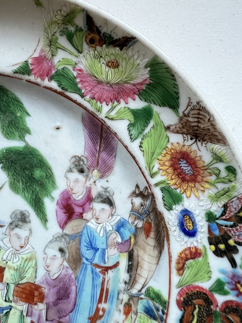 古玩陶瓷人物紋廣彩盤真品鑒賞圖