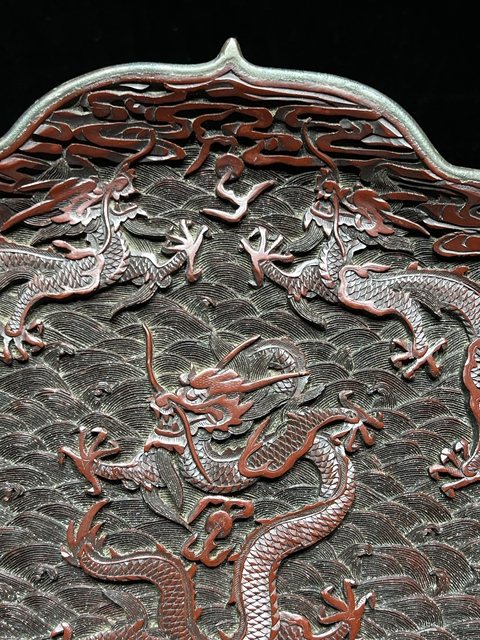 古玩陶瓷龍紋葵口盤真品鑒賞圖