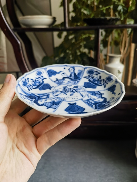 古玩陶瓷【畫片好】晚清青花仕女人物圖花口盤拍賣,當前價格299元