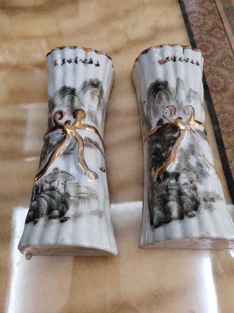 古玩陶瓷壁瓶真品鑒賞圖