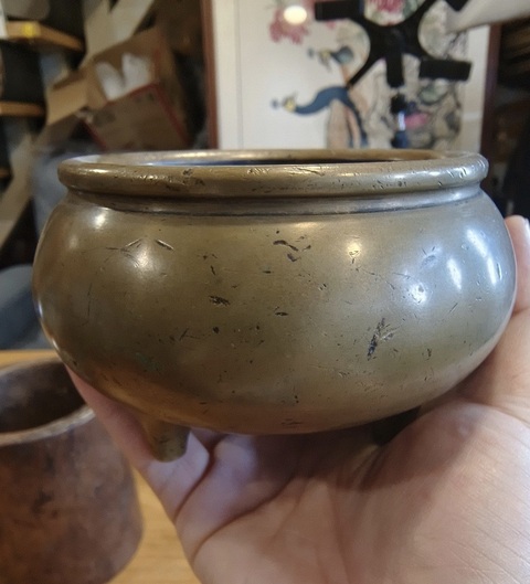 古玩銅器三足缶式爐真品鑒賞圖