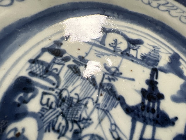古玩陶瓷全品 清中晚期·青花山水人物臥足盤拍賣,當前價格399元