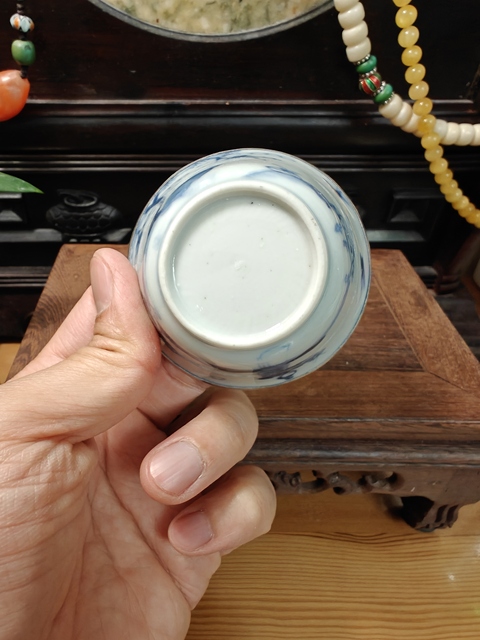 古玩陶瓷青花人物紋杯真品鑒賞圖