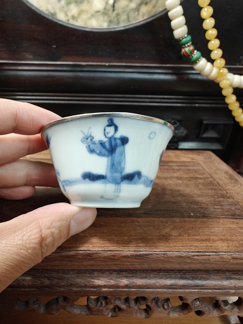 古玩陶瓷青花人物紋杯真品鑒賞圖