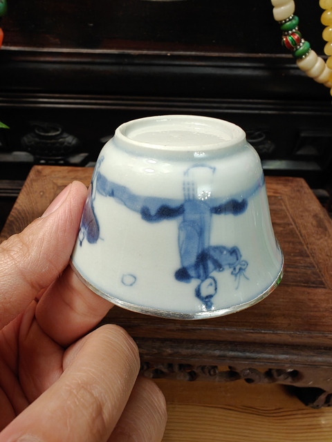 古玩陶瓷青花人物紋杯真品鑒賞圖