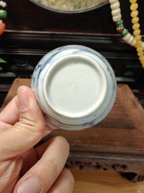 古玩陶瓷青花人物紋杯真品鑒賞圖