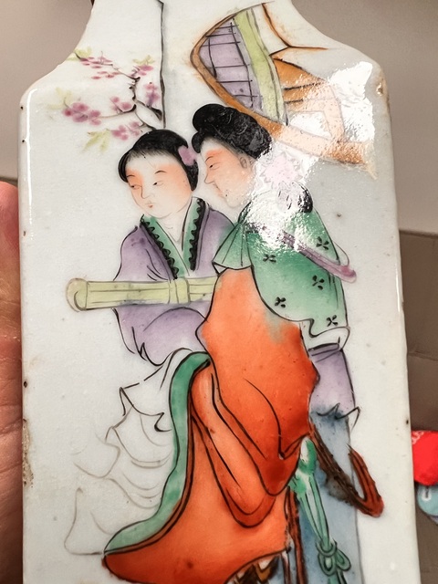 古玩陶瓷油粉彩人物故事紋四方瓶真品鑒賞圖
