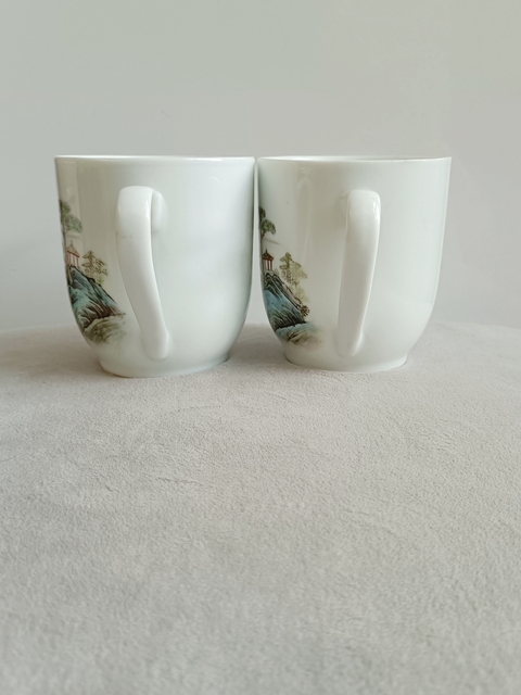 古玩陶瓷粉彩山水紋手把杯真品鑒賞圖