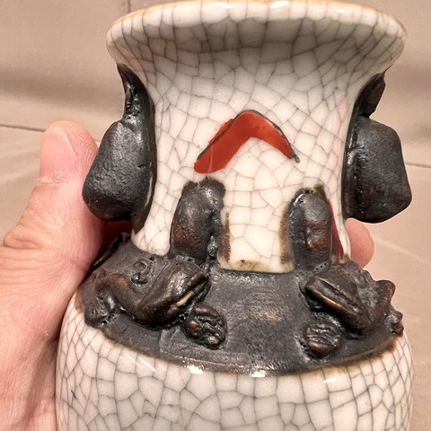 古玩陶瓷哥釉五彩刀馬人物瓶真品鑒賞圖