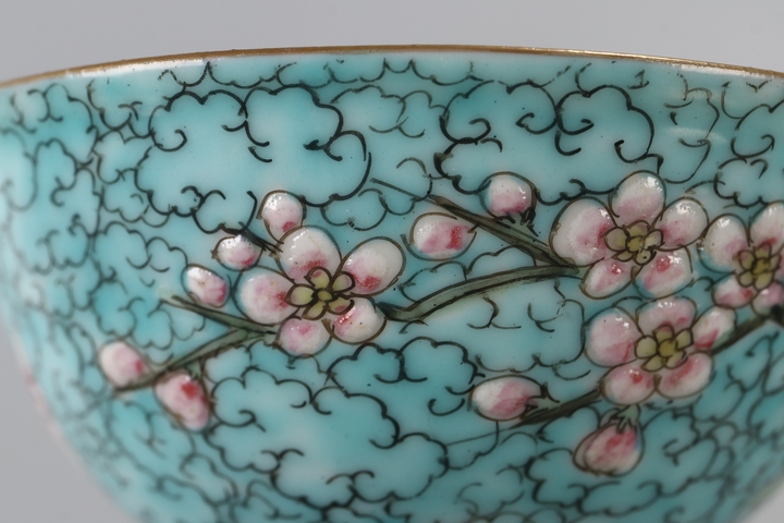 古玩陶瓷粉彩碗真品鑒賞圖