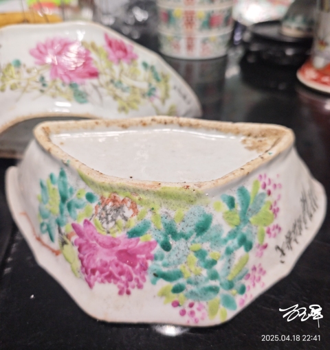 古玩陶瓷光緒淺降彩花鳥角碗拍賣,當前價格980元